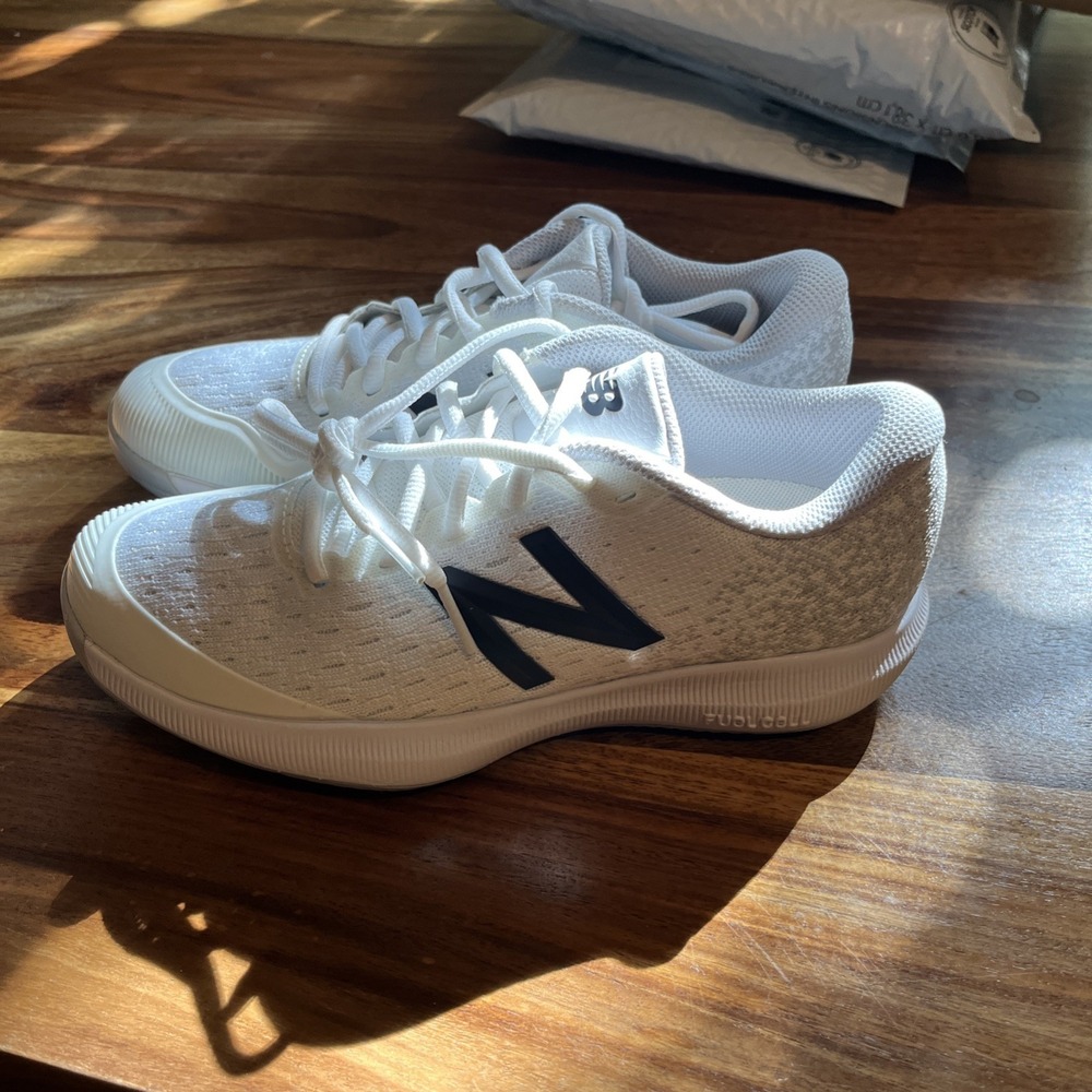 New Balance FuelCell 996v4 Women's Tennis Shoes White Black WCH996W4 Size 7
